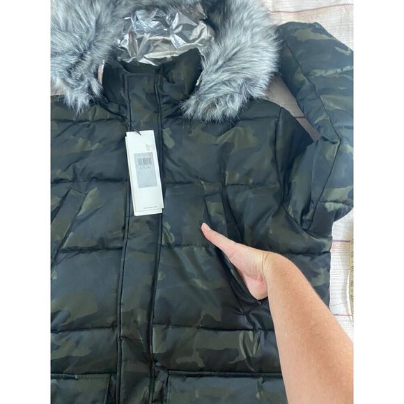 NWT Calvin Klein Women's Camo Print Puffer Jacket - XL - Picture 7 of 12